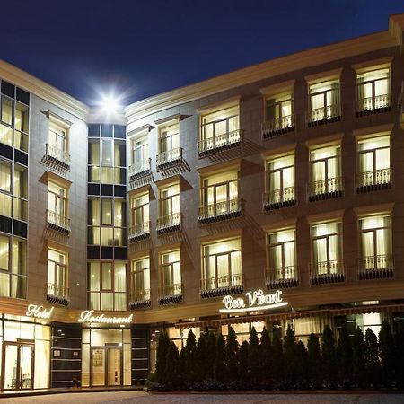 Kiroff Hotel Kharkiv Extérieur photo