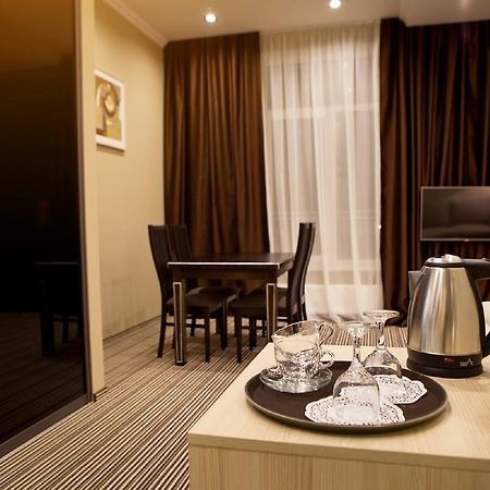 Kiroff Hotel Kharkiv Extérieur photo