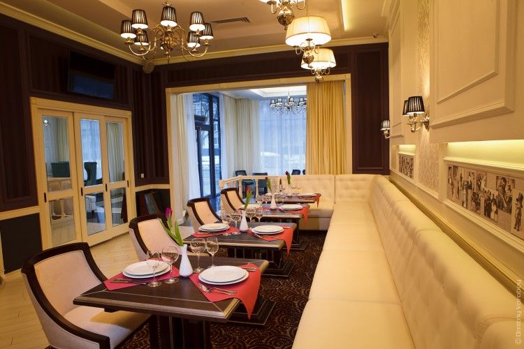 Kiroff Hotel Kharkiv Extérieur photo