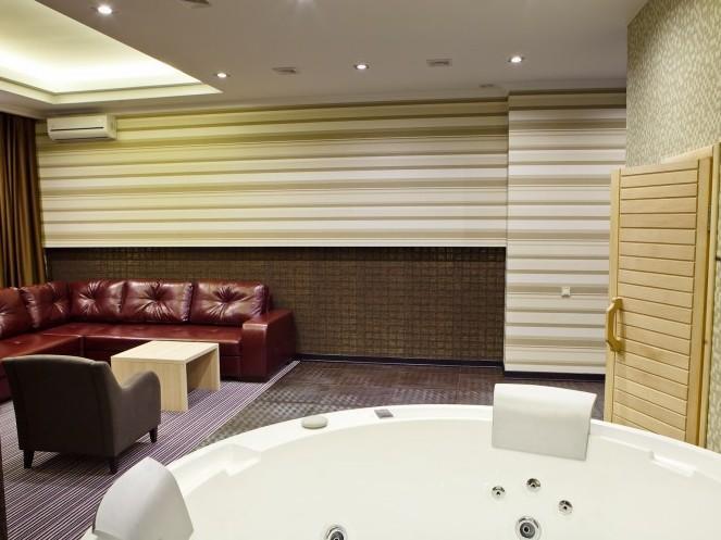 Kiroff Hotel Kharkiv Extérieur photo