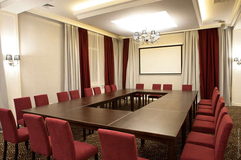 Kiroff Hotel Kharkiv Extérieur photo