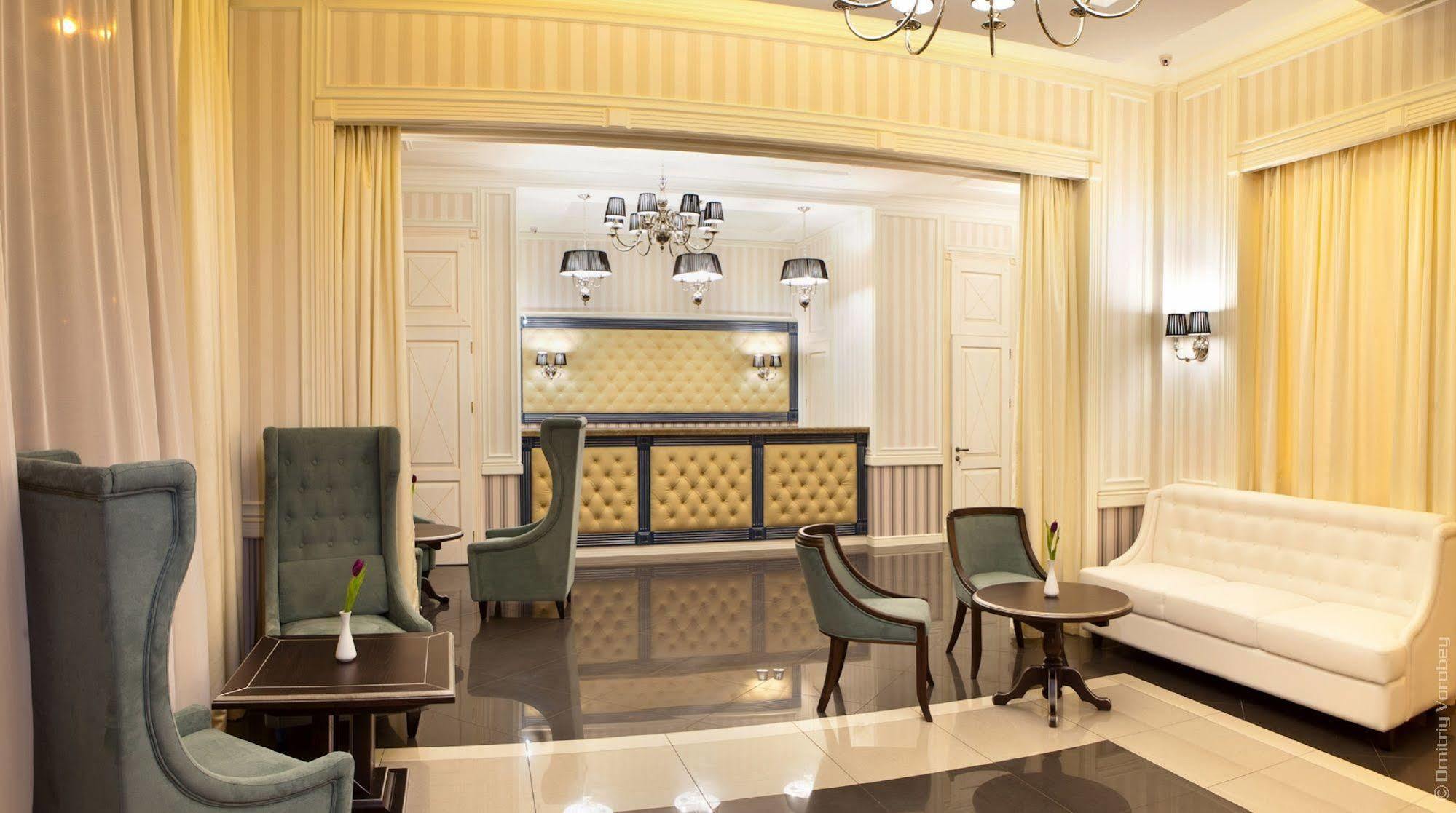 Kiroff Hotel Kharkiv Extérieur photo