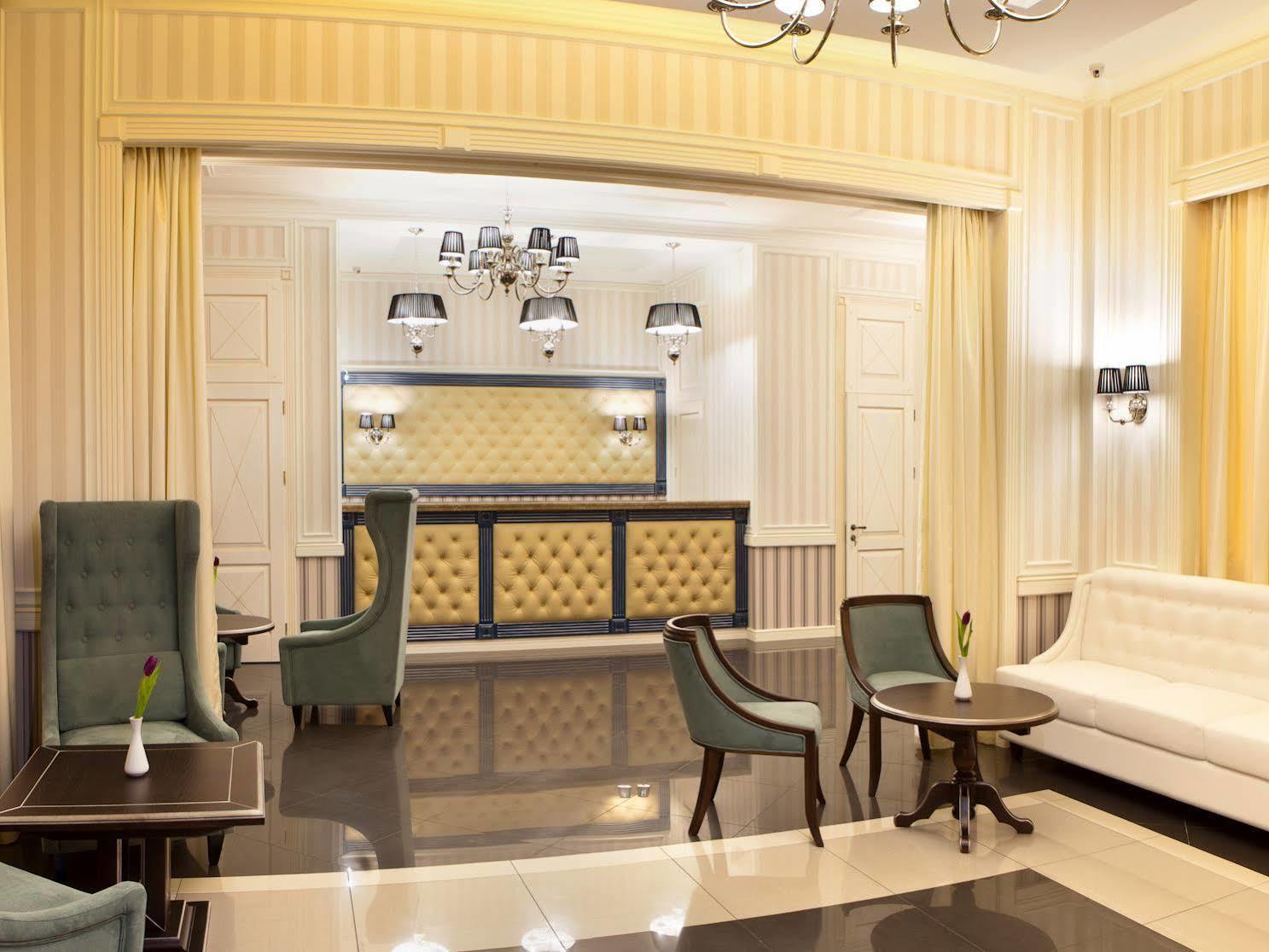 Kiroff Hotel Kharkiv Extérieur photo